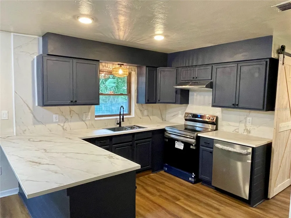 1715 NE 6TH PLACE Gainesville, FL 32641