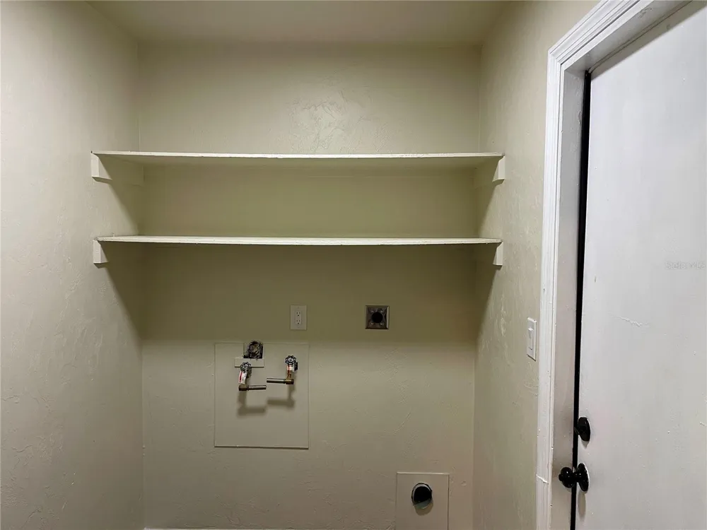 1715 NE 6TH PLACE Gainesville, FL 32641