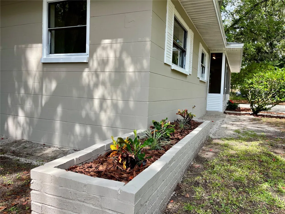 1715 NE 6TH PLACE Gainesville, FL 32641
