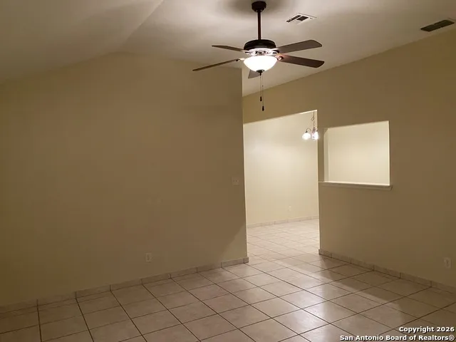 707 Dallas Pleasanton, TX 78064