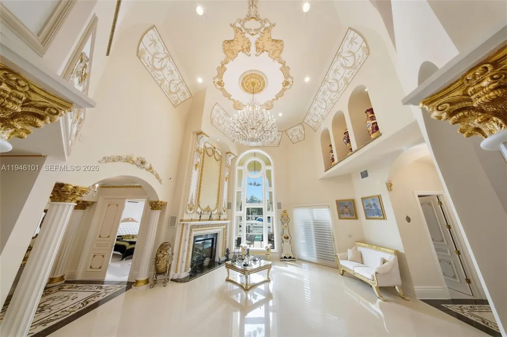 680 Golden Beach Dr Golden Beach, FL 33160