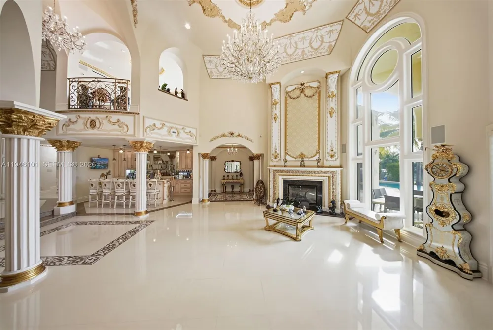 680 Golden Beach Dr Golden Beach, FL 33160