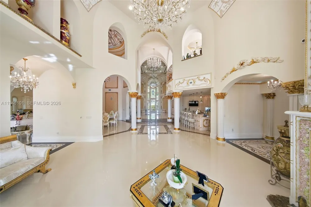 680 Golden Beach Dr Golden Beach, FL 33160