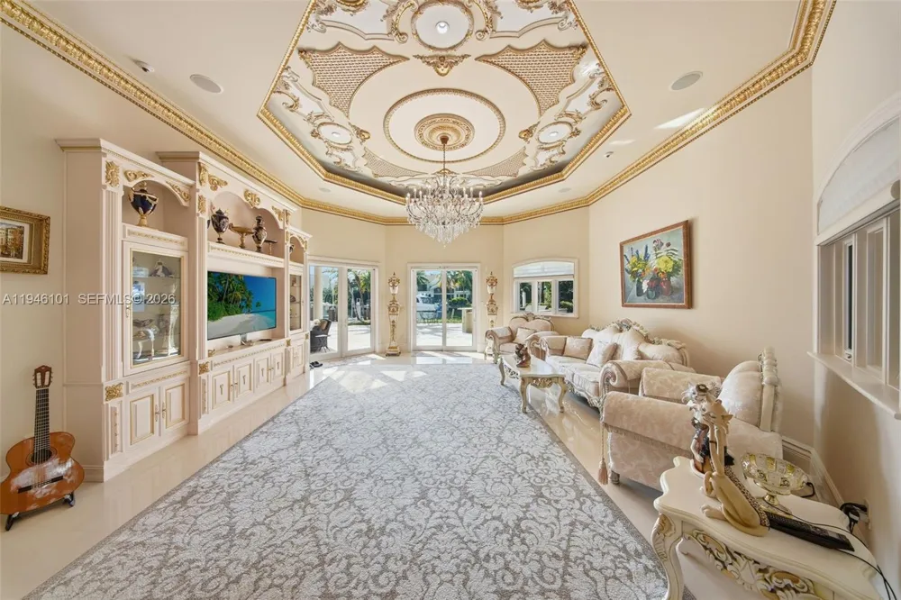 680 Golden Beach Dr Golden Beach, FL 33160