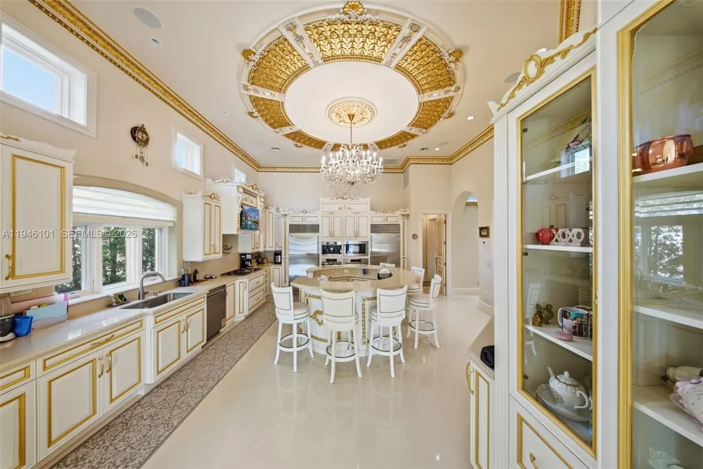 680 Golden Beach Dr Golden Beach, FL 33160