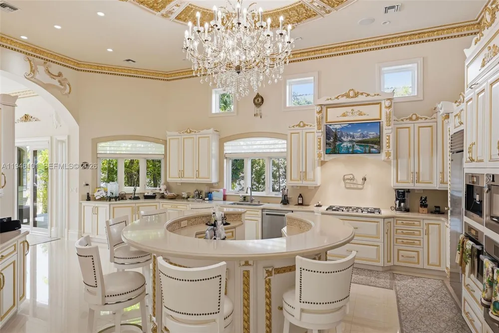 680 Golden Beach Dr Golden Beach, FL 33160