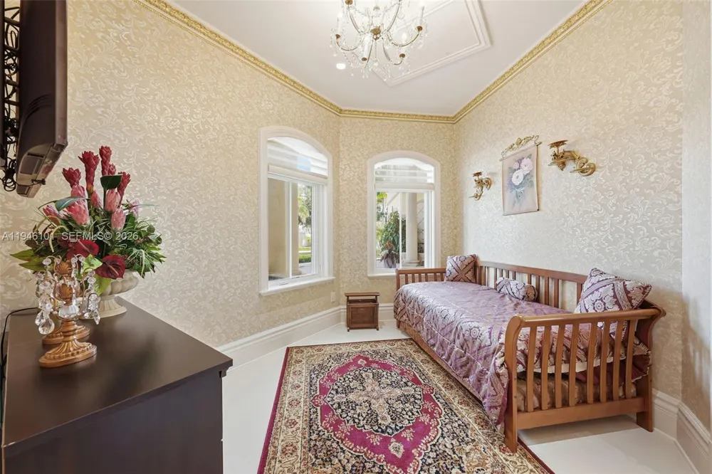 680 Golden Beach Dr Golden Beach, FL 33160