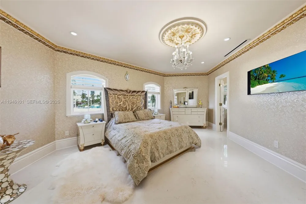 680 Golden Beach Dr Golden Beach, FL 33160