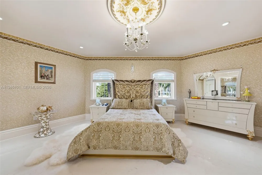 680 Golden Beach Dr Golden Beach, FL 33160