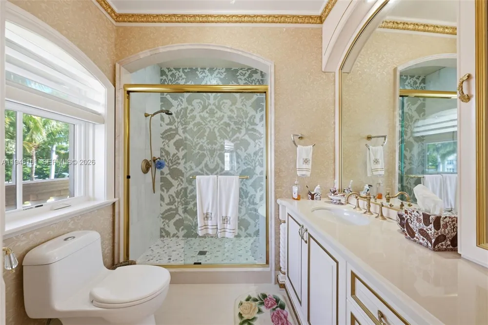 680 Golden Beach Dr Golden Beach, FL 33160