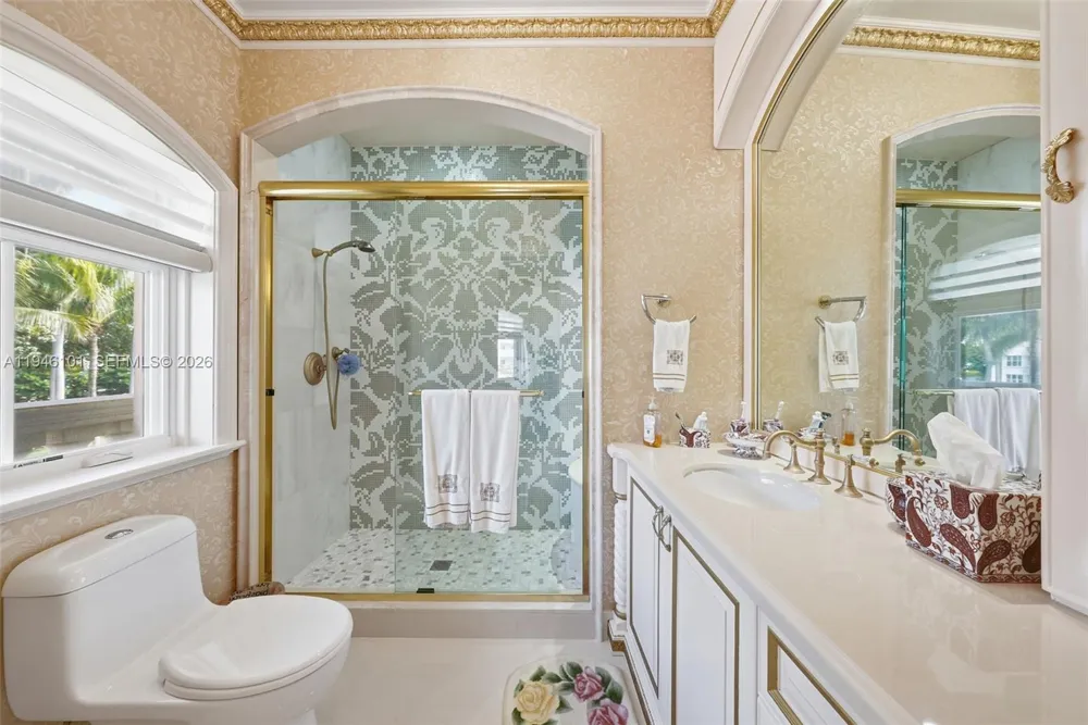 680 Golden Beach Dr Golden Beach, FL 33160