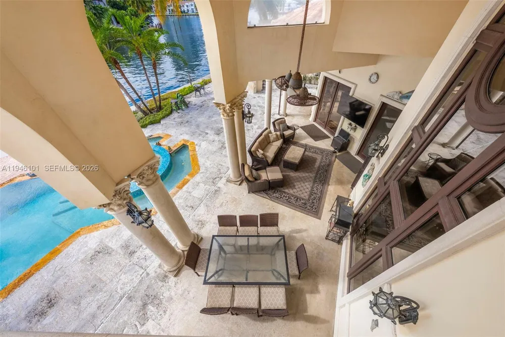 680 Golden Beach Dr Golden Beach, FL 33160