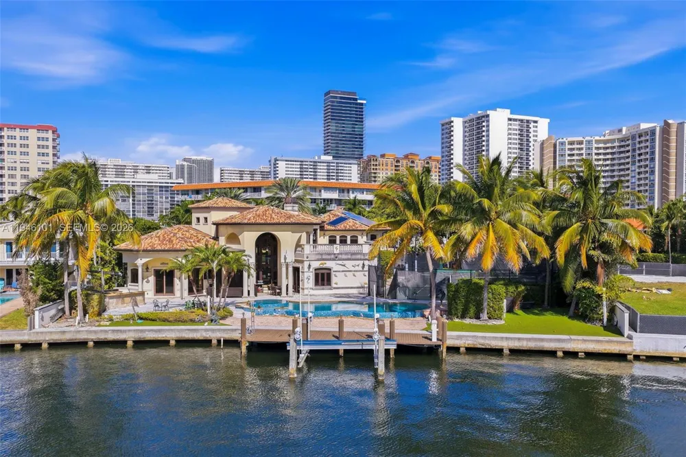 680 Golden Beach Dr Golden Beach, FL 33160