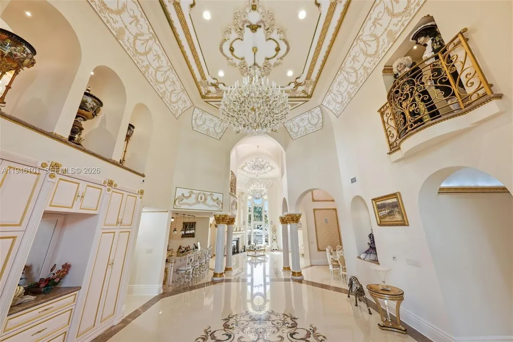 680 Golden Beach Dr Golden Beach, FL 33160