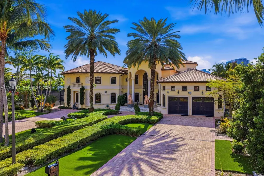 680 Golden Beach Dr Golden Beach, FL 33160