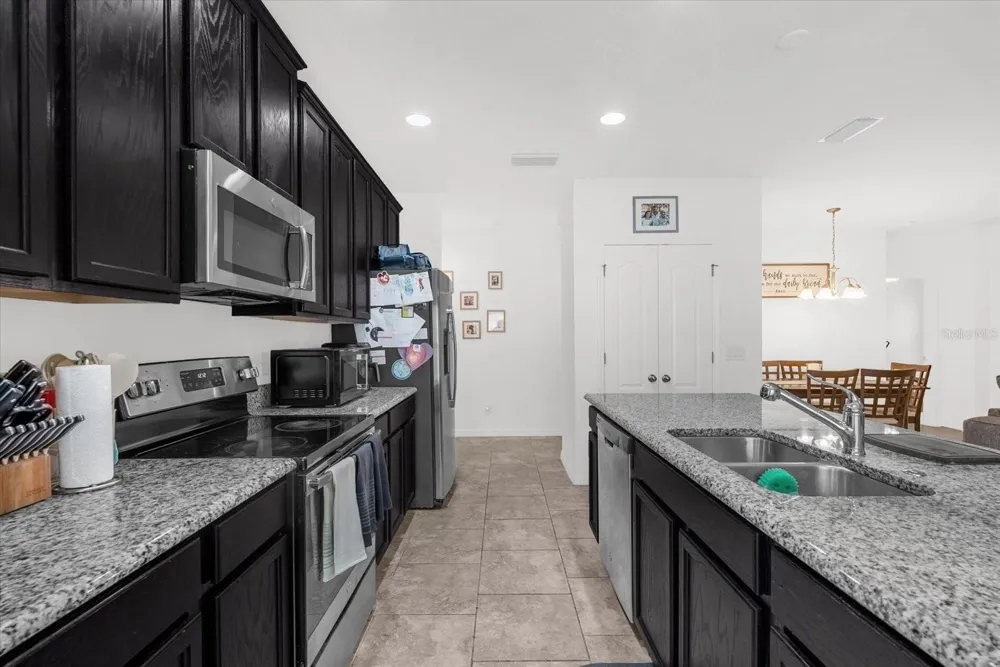 34625 SALERNO CIRCLE Sorrento, FL 32776