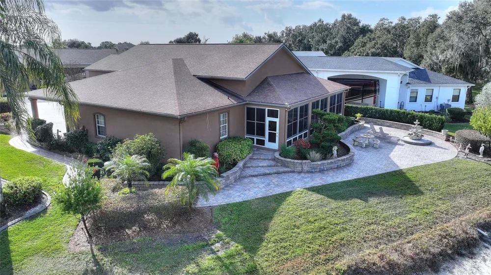 370 MEANDERING WAY Polk City, FL 33868