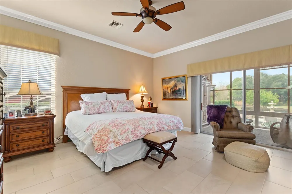 370 MEANDERING WAY Polk City, FL 33868
