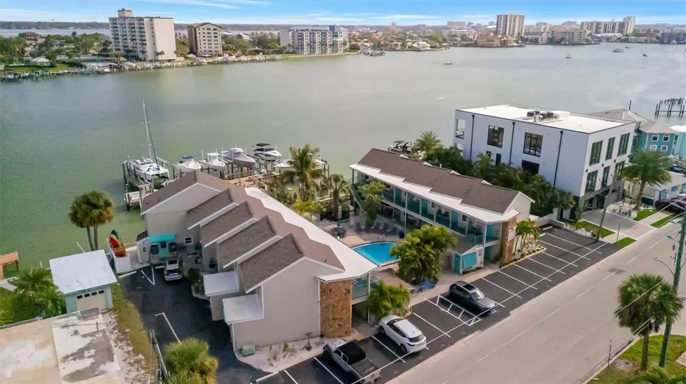 673 BAY ESPLANADE #204 Clearwater Beach, FL 33767