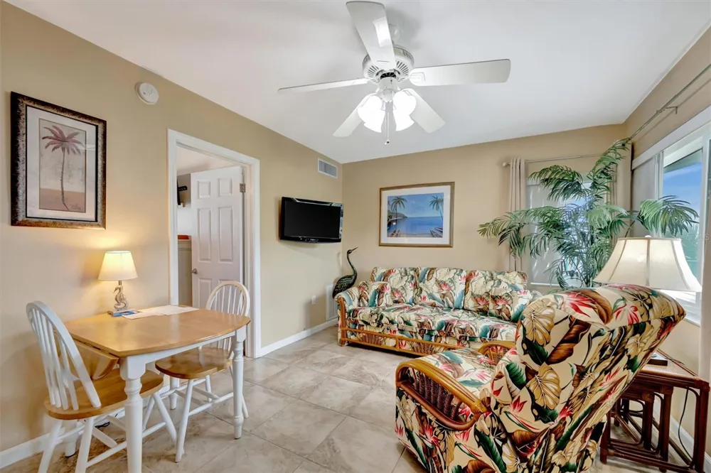 673 BAY ESPLANADE #204 Clearwater Beach, FL 33767
