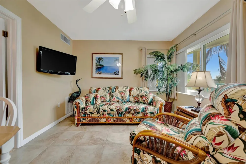 673 BAY ESPLANADE #204 Clearwater Beach, FL 33767