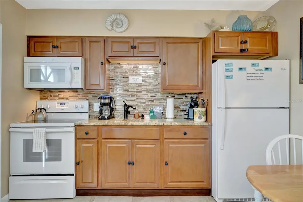 673 BAY ESPLANADE #204 Clearwater Beach, FL 33767