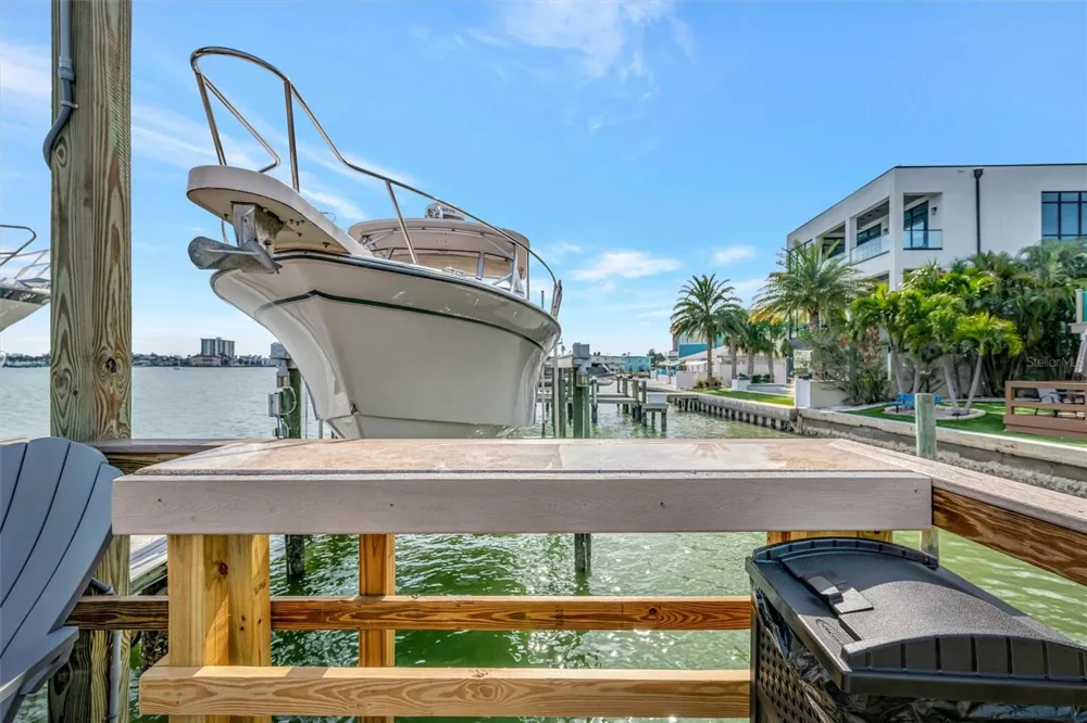 673 BAY ESPLANADE #204 Clearwater Beach, FL 33767