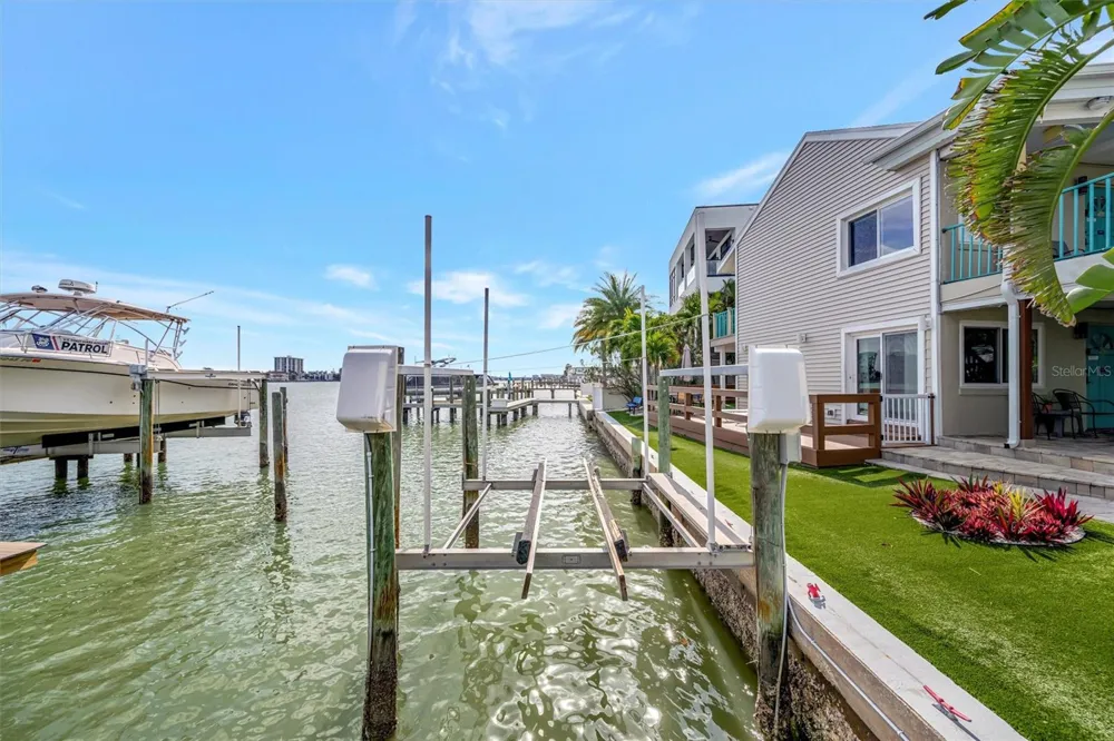 673 BAY ESPLANADE #204 Clearwater Beach, FL 33767