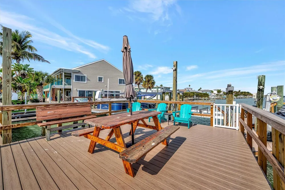 673 BAY ESPLANADE #204 Clearwater Beach, FL 33767