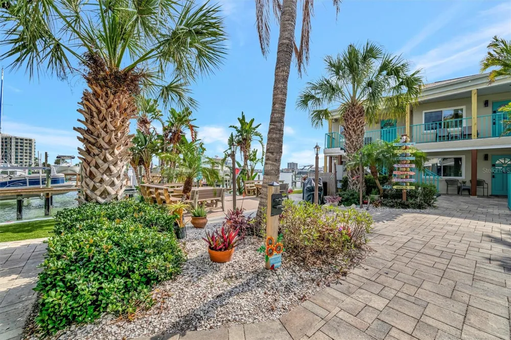 673 BAY ESPLANADE #204 Clearwater Beach, FL 33767