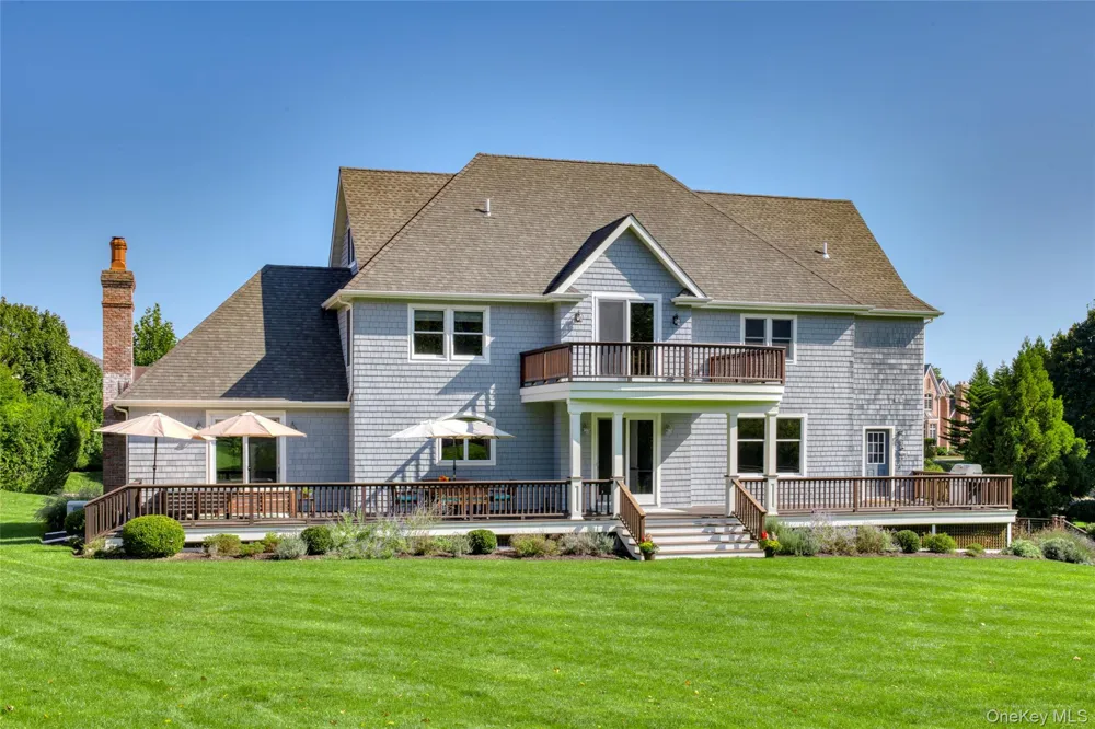 2055 Grandview Drive Orient, NY 11957