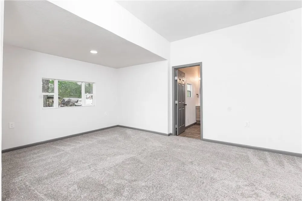 606 6th Street Moody, TX 76557