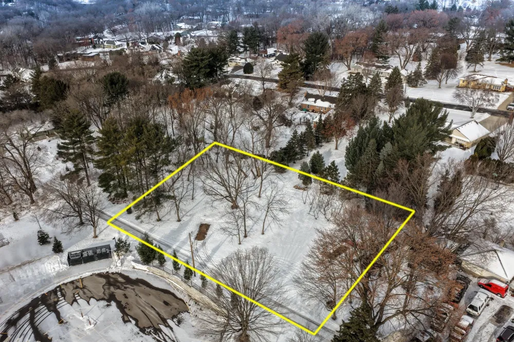 130x Dodd Road Mendota Heights, MN 55118