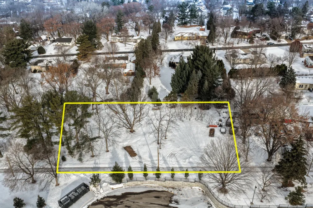 130x Dodd Road Mendota Heights, MN 55118