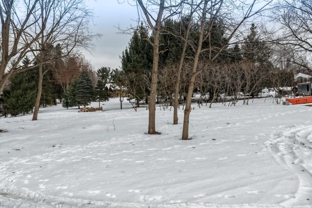 130x Dodd Road Mendota Heights, MN 55118