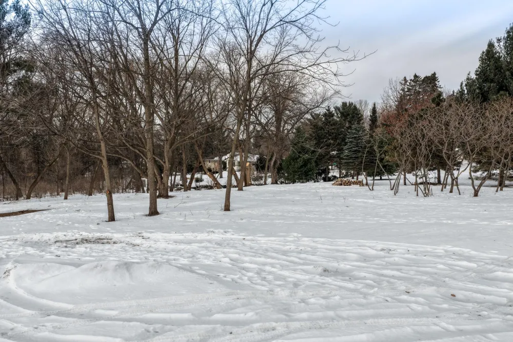 130x Dodd Road Mendota Heights, MN 55118
