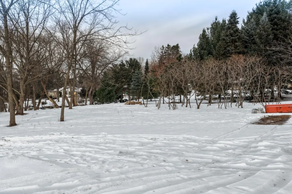 130x Dodd Road Mendota Heights, MN 55118