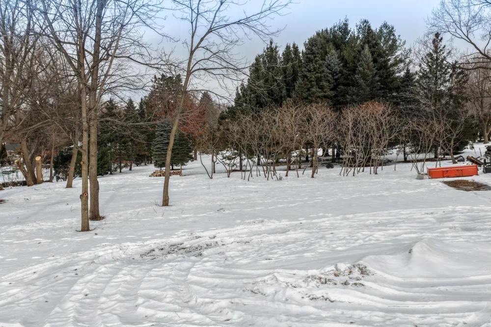 130x Dodd Road Mendota Heights, MN 55118