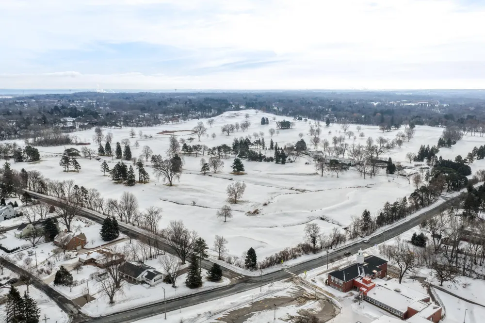 130x Dodd Road Mendota Heights, MN 55118