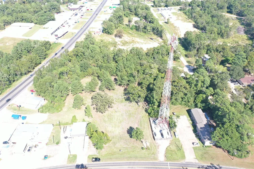 185 S Fm 356 W Onalaska, TX 77360