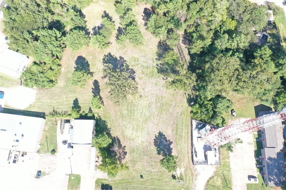 185 S Fm 356 W Onalaska, TX 77360