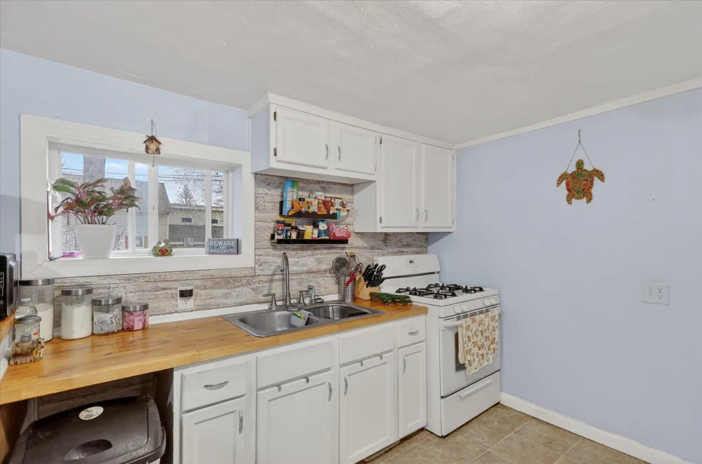 620 E Green Street Marshall, MI 49068
