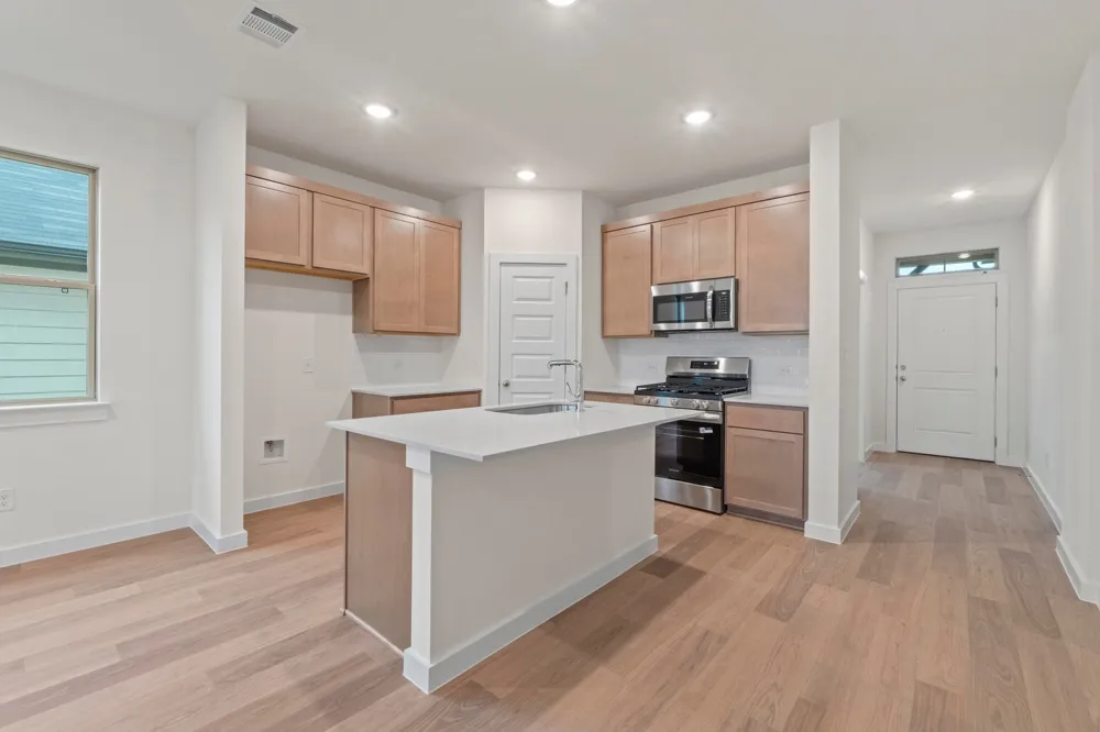 1012 Universal Drive Hutto, TX 78634