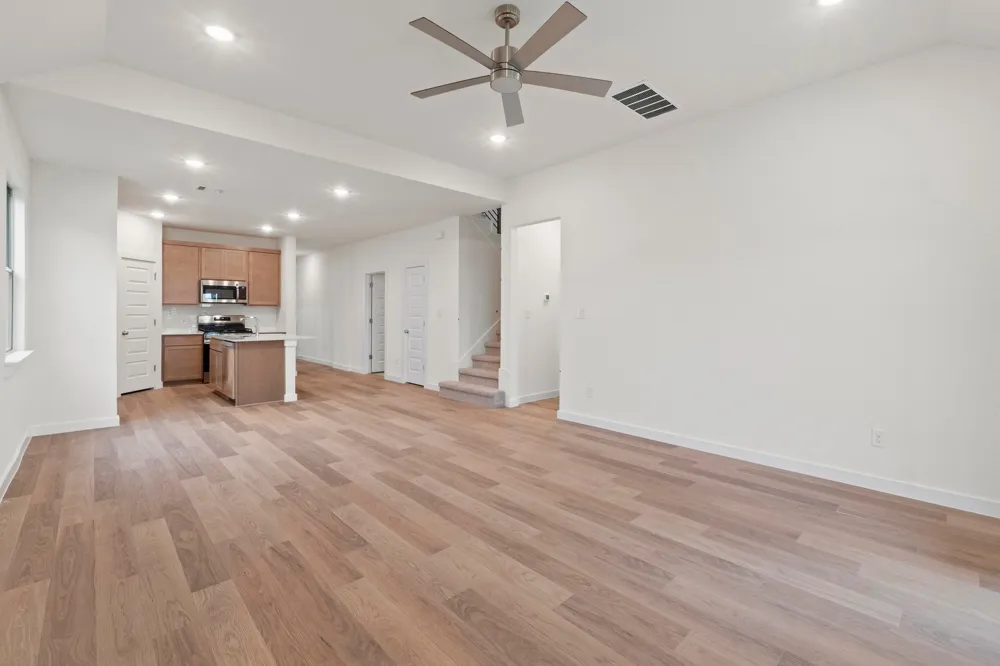 1012 Universal Drive Hutto, TX 78634