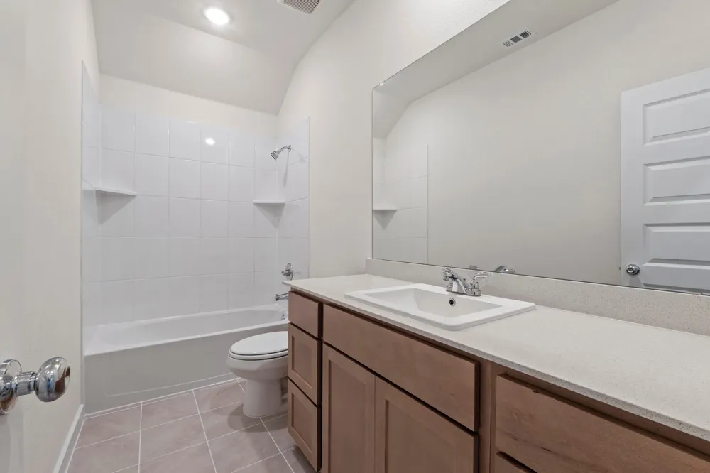 1012 Universal Drive Hutto, TX 78634
