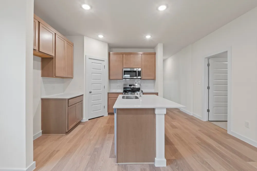 1012 Universal Drive Hutto, TX 78634