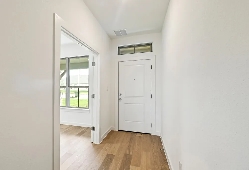 1012 Universal Drive Hutto, TX 78634