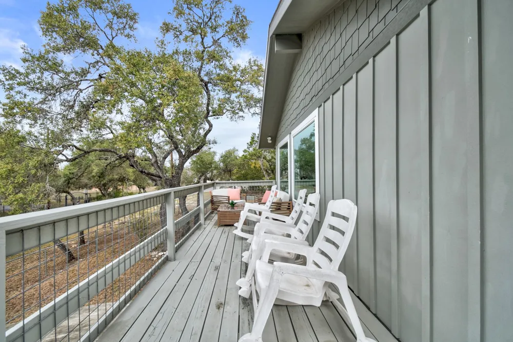 2591 Lakeshore Drive Canyon Lake, TX 78133
