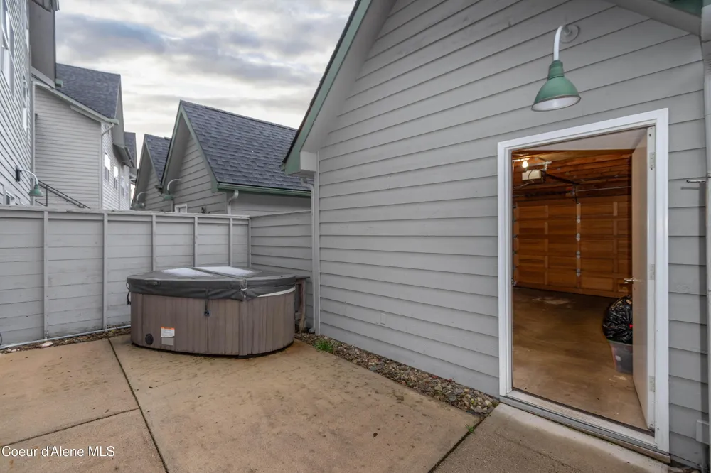 46700 Highway 200 ## 302 Hope, ID 83836