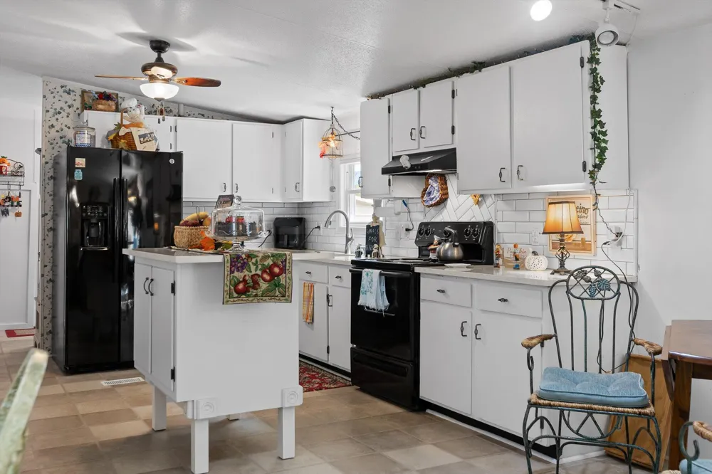 434 D Harvey Road Graysville, TN 37338